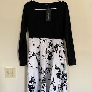 Mixfeer Dress Black‎ White Floral Long Sleeve Womens Size Medium NEW